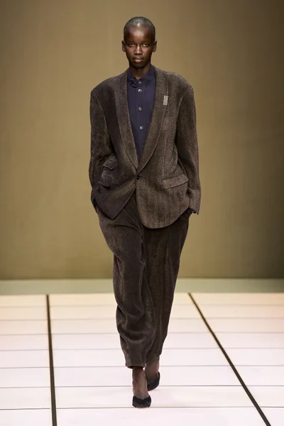 Look 62